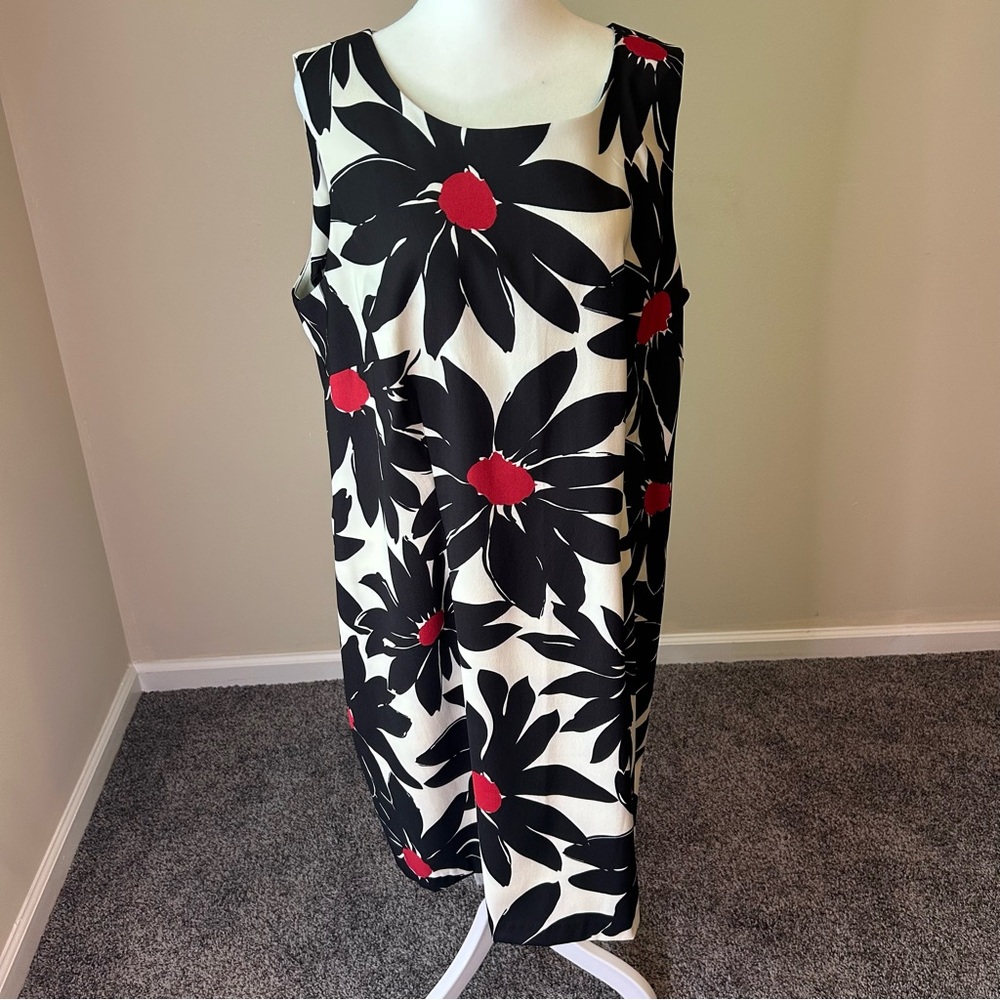 Ronni Nicole Black and Red Floral Midi Dress